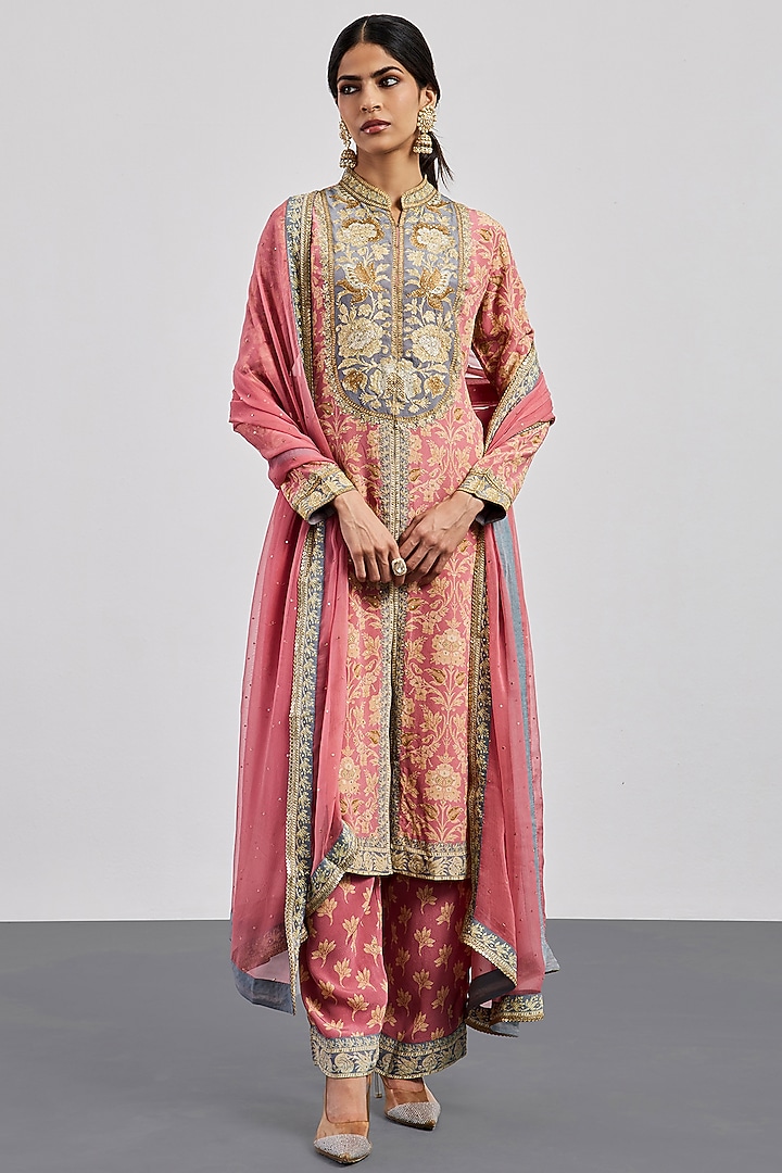 Pink Silk Crepe Embroidered Kurta Set by Ri Ritu Kumar at Pernia's Pop Up Shop