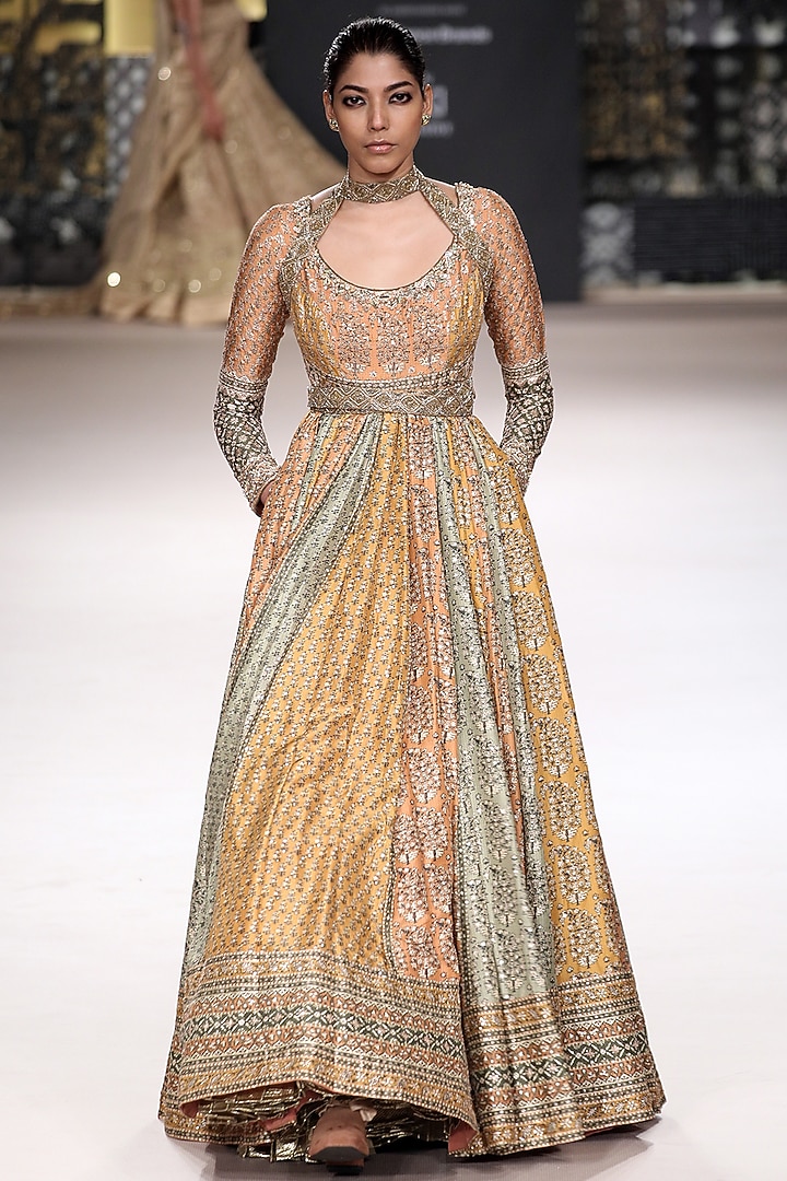 Old Rose & Khaki Silk Kurta by Ri Ritu Kumar at Pernia's Pop Up Shop