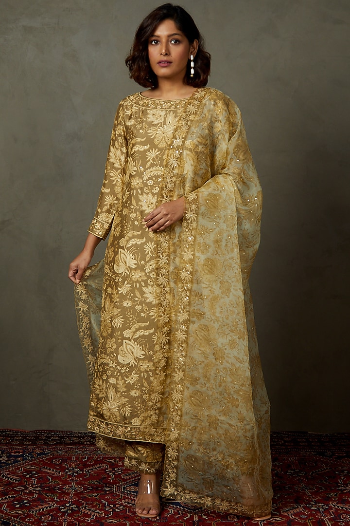 Beige Flat Dupion Printed & Embroidered Kurta Set by Ri Ritu Kumar at Pernia's Pop Up Shop