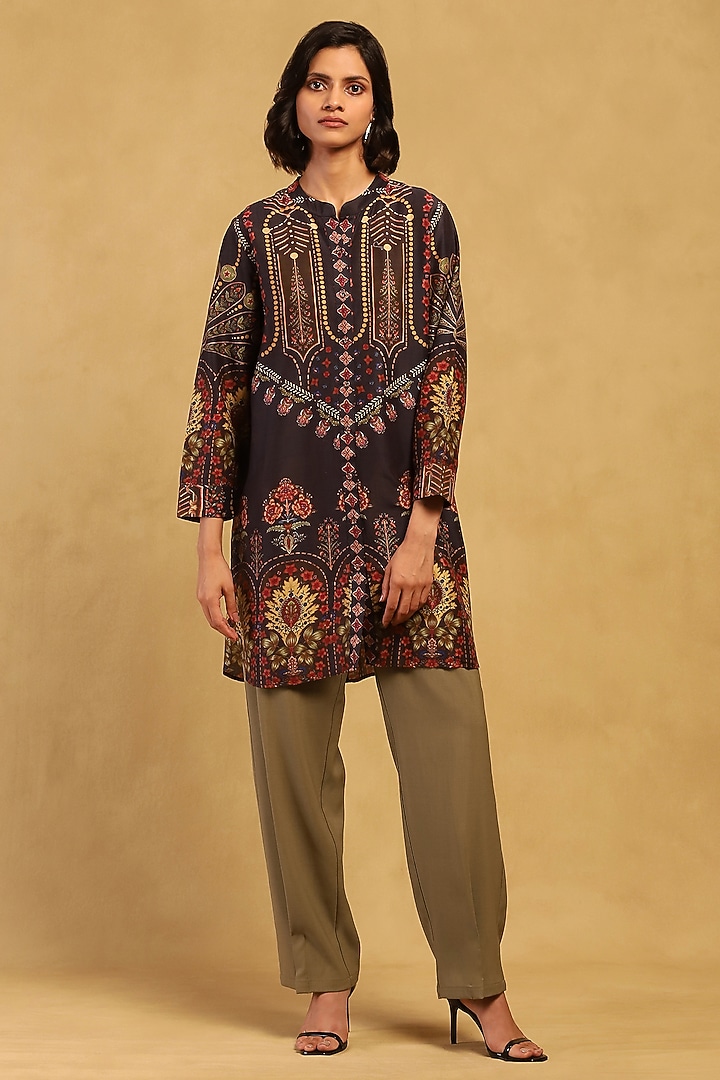 Black Cotton Voile Screen Printed Kurta by Ritu Kumar at Pernia's Pop Up Shop