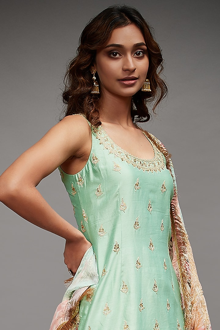 Ecru Beige Printed Gharara Set by Ri Ritu Kumar at Pernia's Pop Up Shop