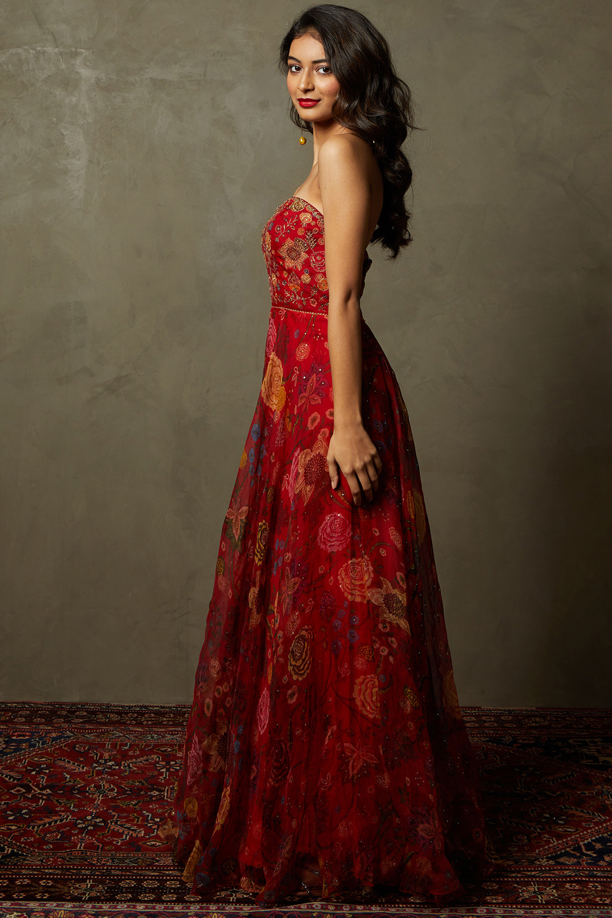 Evening gowns outlet by ritu kumar