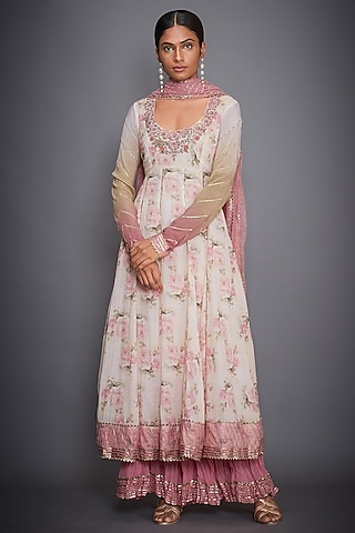 Off White Embroidered Kurta Set by Ri Ritu Kumar