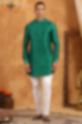 Green Raw Silk Threadwork Kurta by Raw & Rustic by Niti Bothra at Pernia's Pop Up Shop
