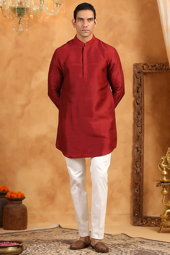 Red Raw Silk Threadwork Kurta by Raw & Rustic by Niti Bothra Men at Pernia's Pop Up Shop