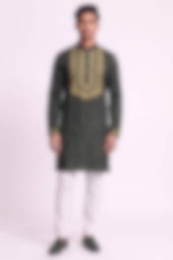 Olive Green Banarasi Silk Chanderi Handcrafted Kurta by Raw & Rustic by Niti Bothra Men at Pernia's Pop Up Shop