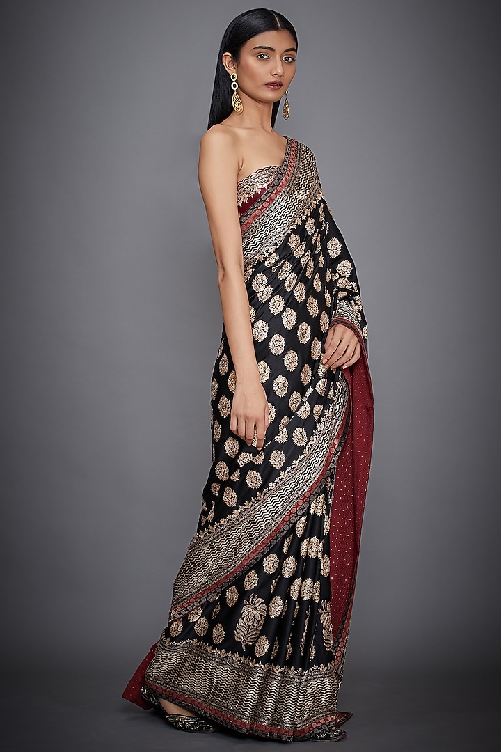 Black Embroidered Reception Saree Set by Ri Ritu Kumar at Pernia's Pop Up Shop