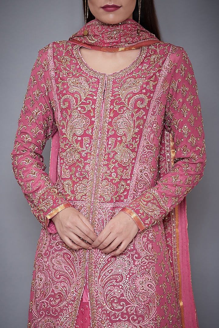 Pink & Gold Embroidered Printed Kurta Set by Ri Ritu Kumar at Pernia's Pop Up Shop