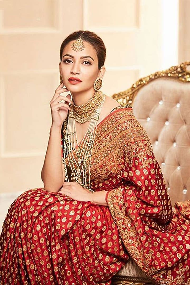 Red Saree Matching Jewellery For Wedding Red Saree Matching Silk