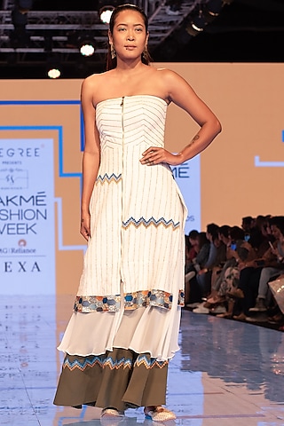 White Embroidered Tunic With Green Pants by Rajni Suyach
