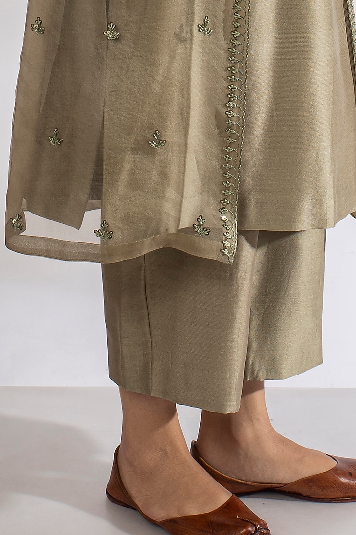 Olive Green Embroidered Kurta Set With Jacket by Rashi Jain at Pernia's Pop Up Shop
