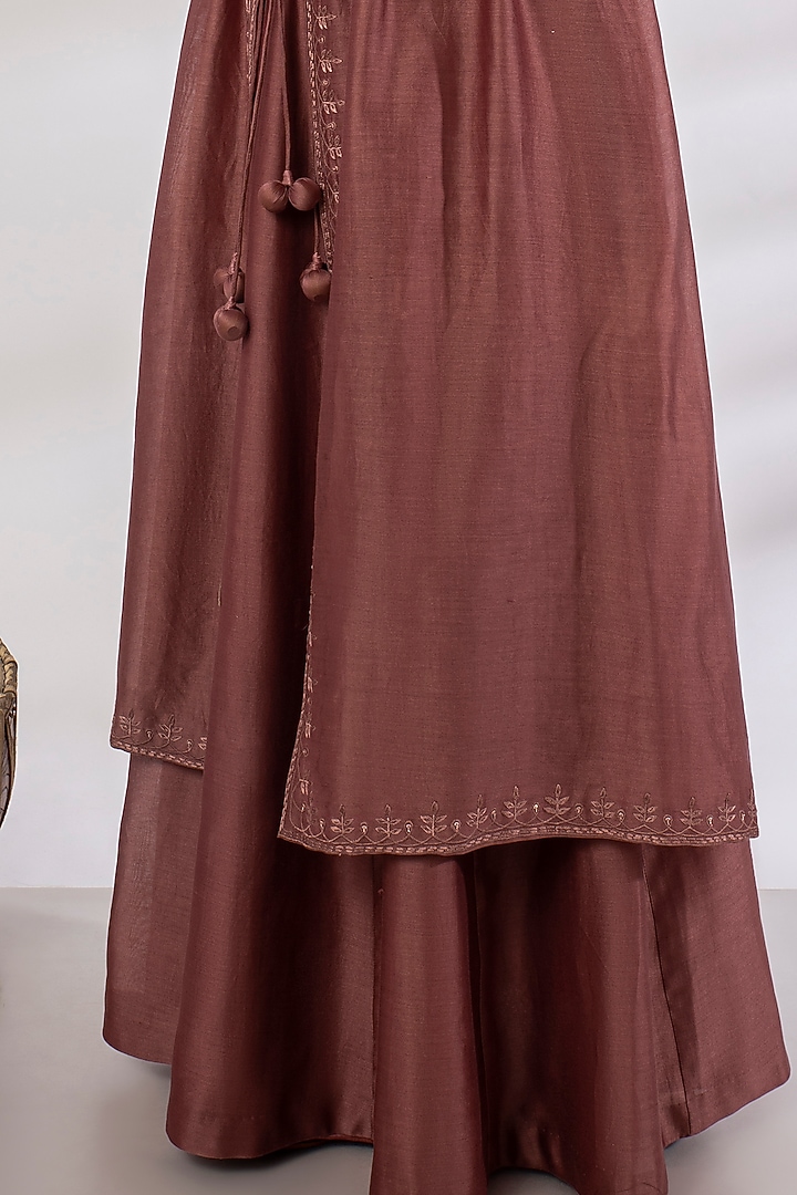 Brownish Pink Hand & Machine Embroidered Jacket Set by Rashi Jain at Pernia's Pop Up Shop