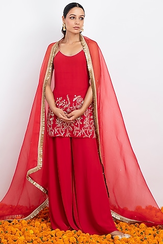 Red Hand & Machine Embroidered Kurta Set by Rashi Jain