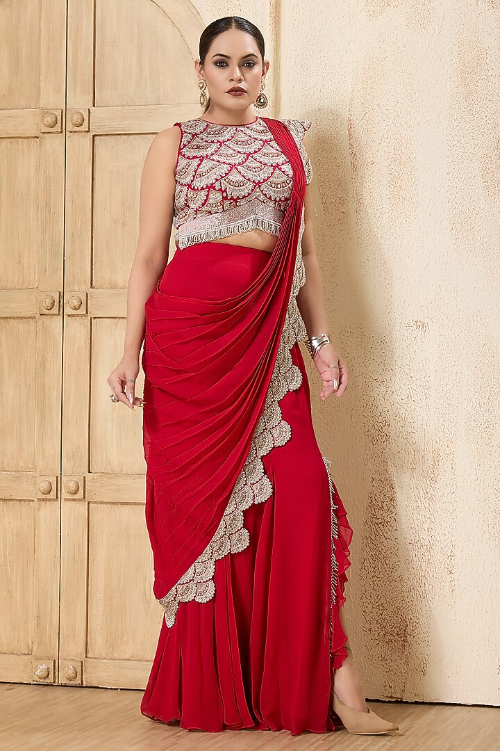 Red Georgette Embroidered Draped Reception Saree Set by Rashi Kapoor at Pernia's Pop Up Shop