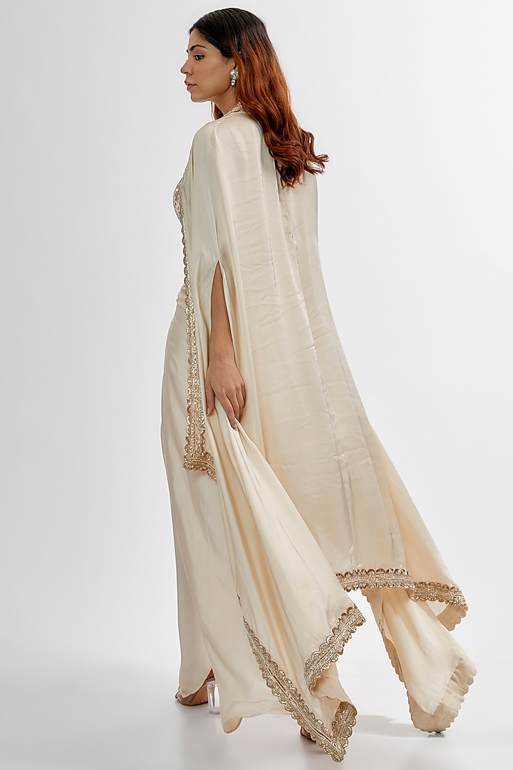 Ivory Upada & Silk Satin Cape Set by Rashi Kapoor at Pernia's Pop Up Shop