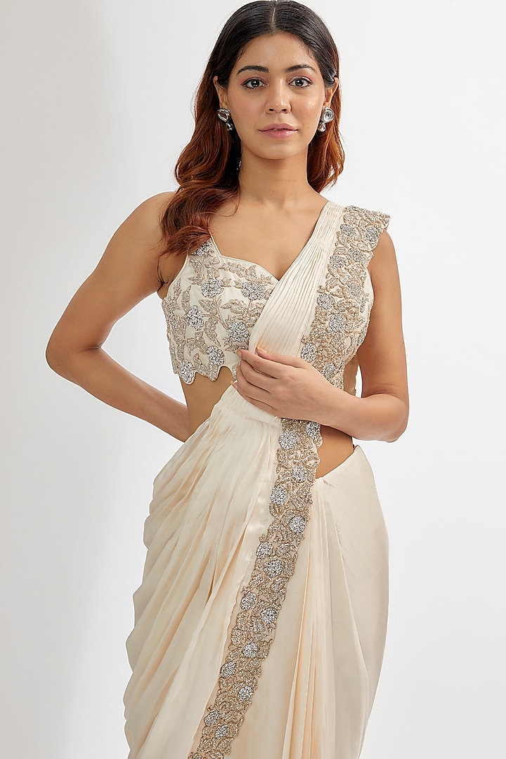 Ivory Upada & Silk Satin Reception Saree Set by Rashi Kapoor at Pernia's Pop Up Shop