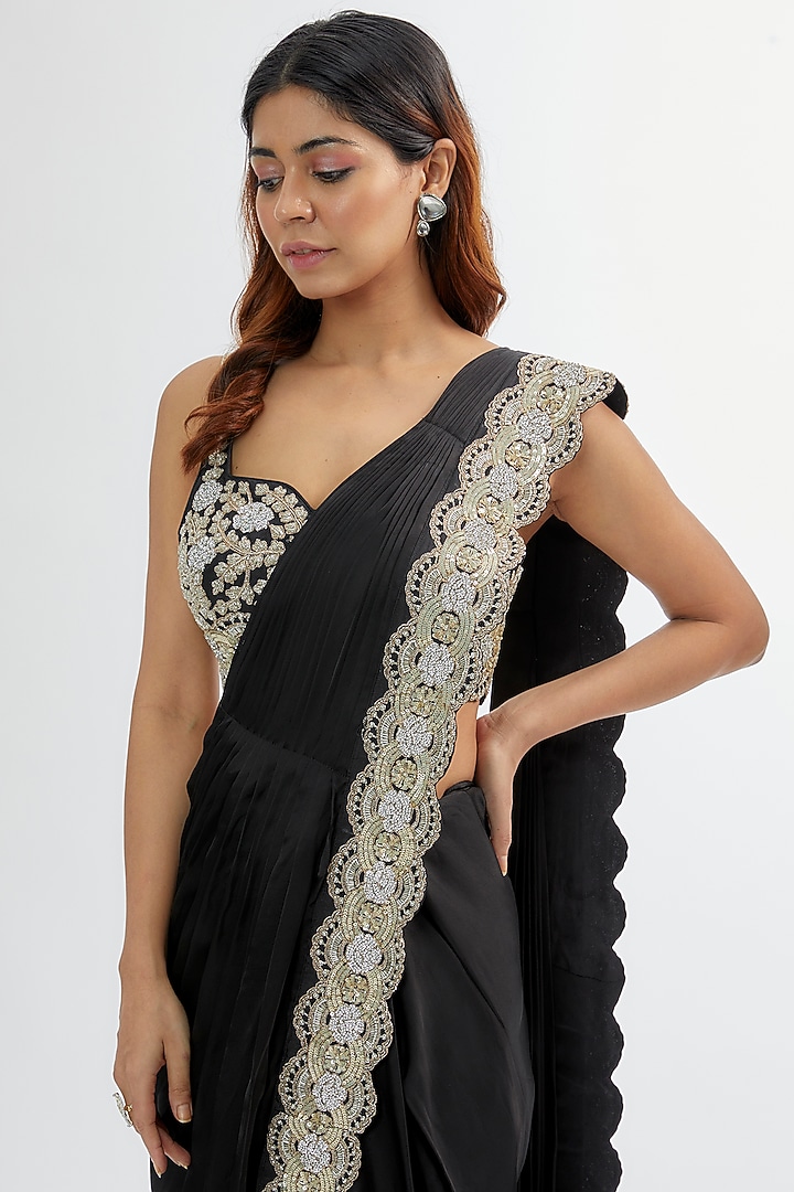 Black Upada & Silk Satin Reception Saree Set by Rashi Kapoor at Pernia's Pop Up Shop