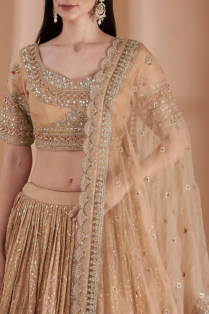Pale Pink Embroidered Bridal Lehenga Set by Rashi Kapoor at Pernia's Pop Up Shop