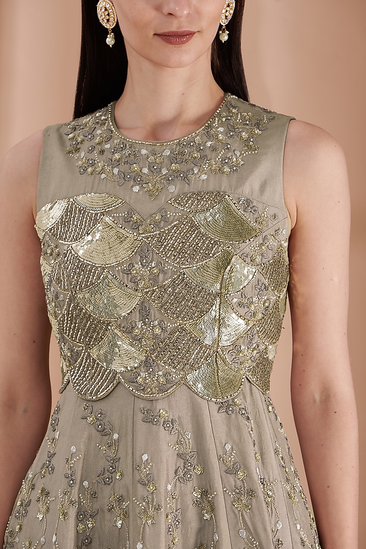 Ash Grey Net Embroidered Pleated Pant Set by Rashi Kapoor at Pernia's Pop Up Shop