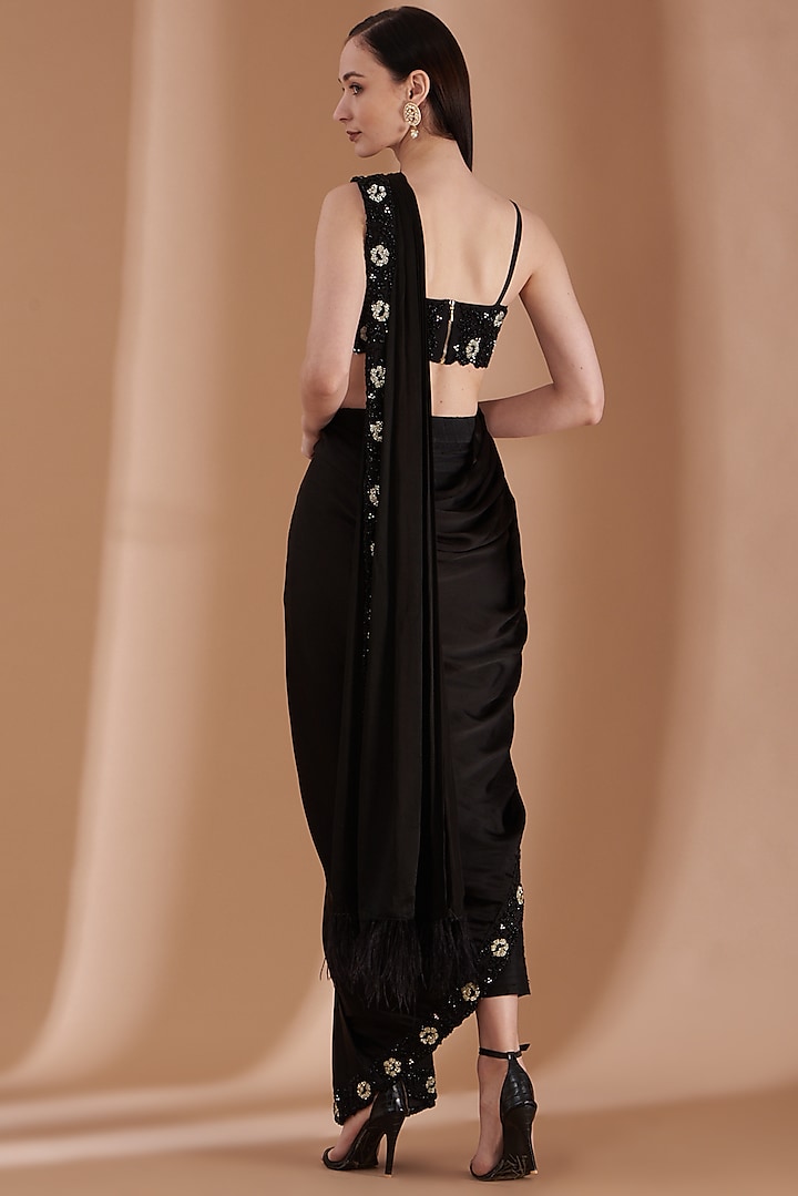 Black Embroidered Draped Wedding Saree by Rashi Kapoor at Pernia's Pop Up Shop