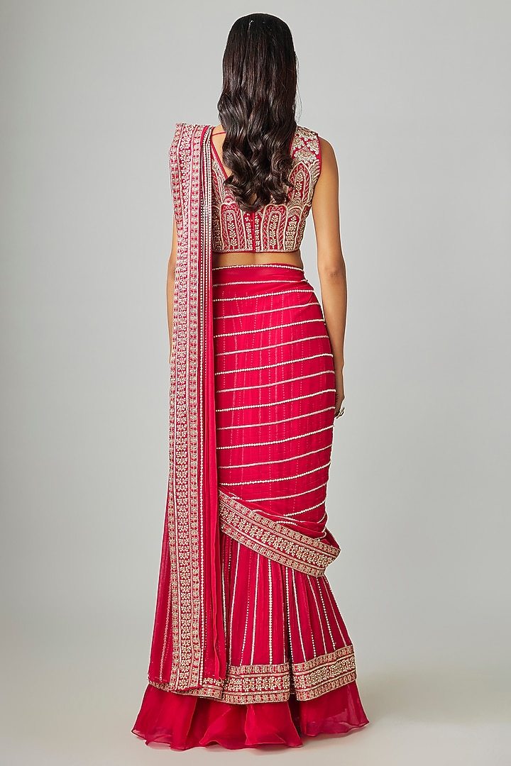 Red Shaded Chiffon & Organza Embellished Draped Skirt Set by Rashi Kapoor at Pernia's Pop Up Shop