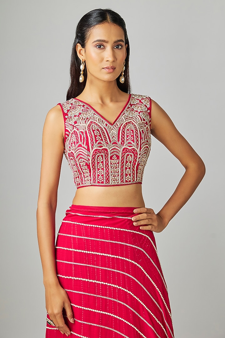 Red Shaded Chiffon & Organza Embellished Draped Skirt Set by Rashi Kapoor at Pernia's Pop Up Shop