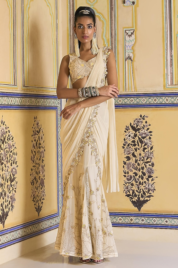 Ivory Georgette Hand Embellished Draped Skirt Reception Saree Set by Rashi Kapoor at Pernia's Pop Up Shop