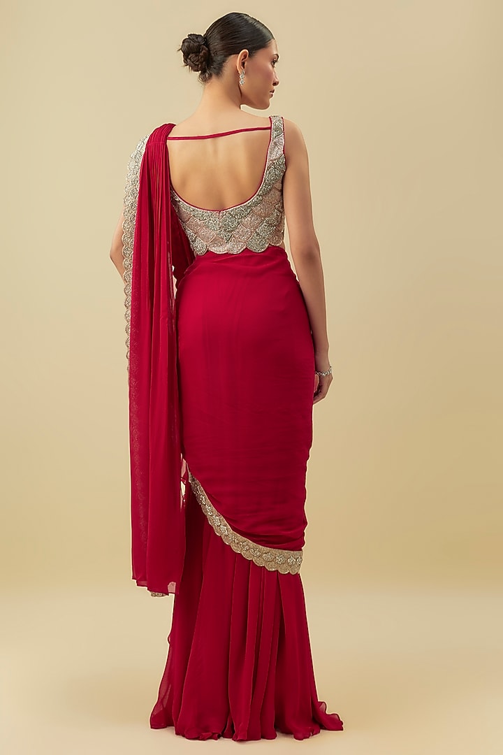 Red Georgette Hand Embroidered Skirt Reception Saree Set by Rashi Kapoor at Pernia's Pop Up Shop