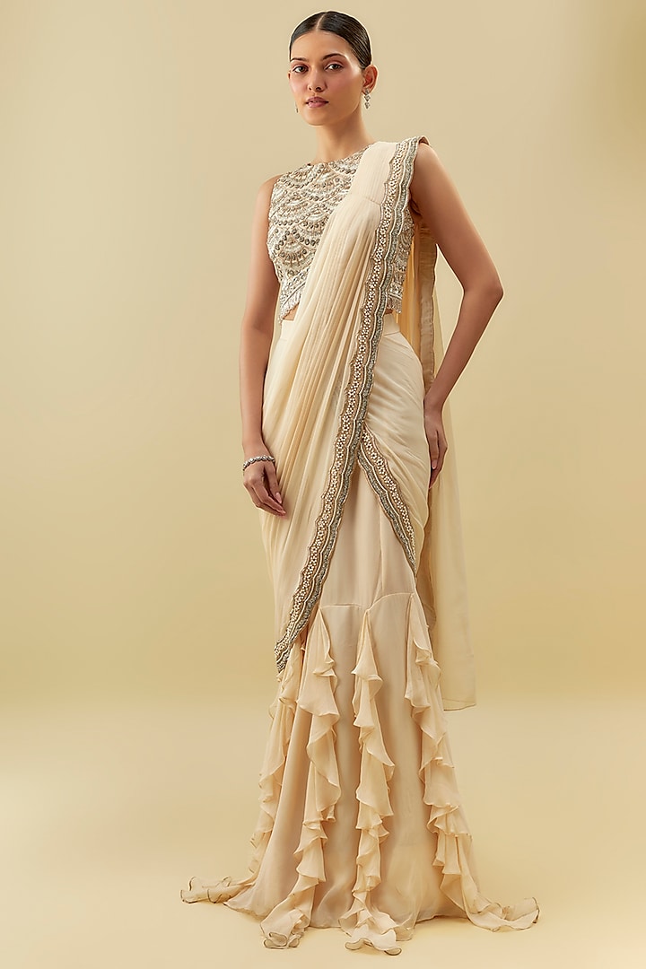 Ivory Georgette Ruffled Skirt Reception Saree Set by Rashi Kapoor at Pernia's Pop Up Shop