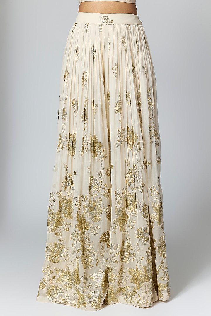 Ivory Organza Embellished Cape Set by Rashi Kapoor at Pernia's Pop Up Shop