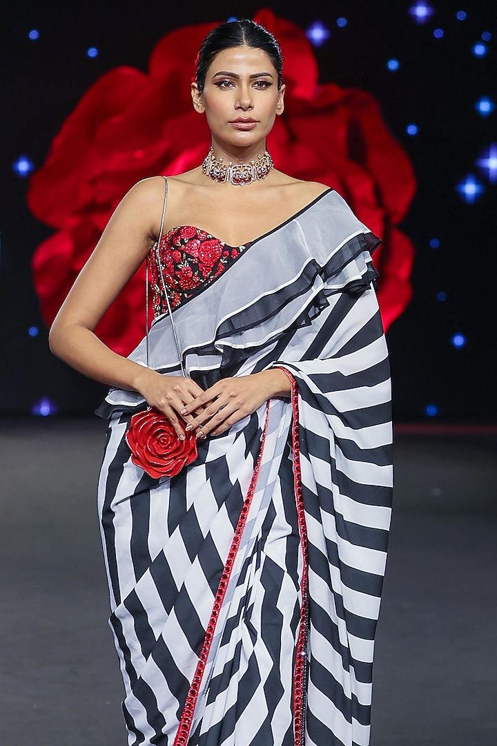 Black & White Dupion Silk Reception Saree Set by Rashi Kapoor at Pernia's Pop Up Shop