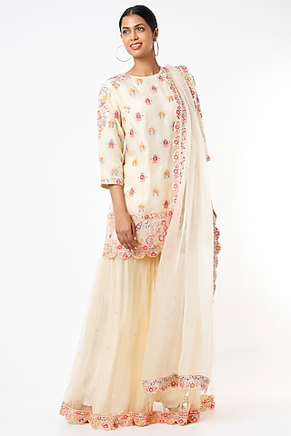 Light Yellow Hand Embroidered Kurta Set by Rahul Mishra