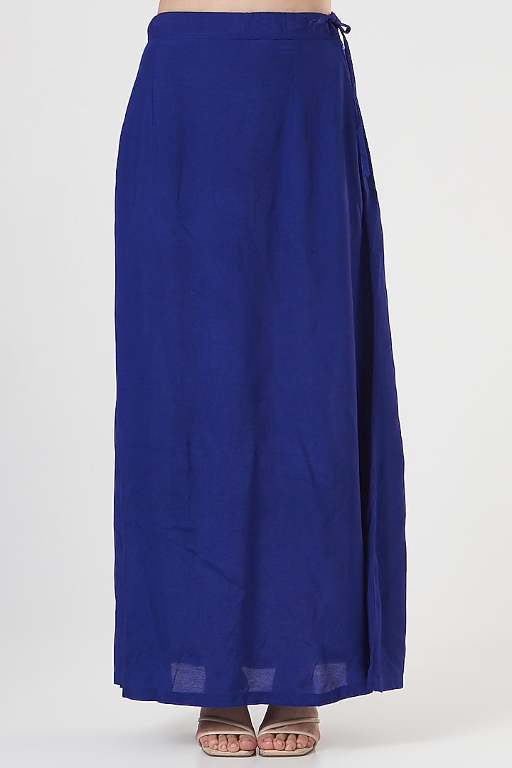 Dark Blue Embroidered Bridal Saree Set by Rahul Mishra at Pernia's Pop Up Shop