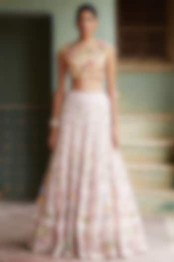 Pink Hand Embroidered Bridal Lehenga Set by Rahul Mishra at Pernia's Pop Up Shop