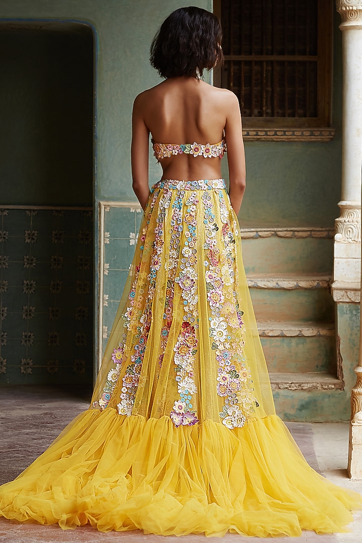 Yellow Wildflower 3D Hand Embroidered Skirt Set by Rahul Mishra at Pernia's Pop Up Shop
