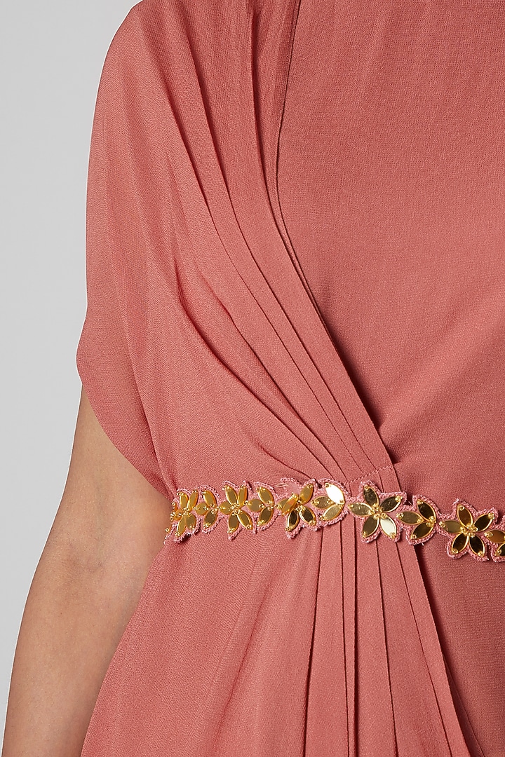 Onion Pink Draped Kurta With Embellished Belt by Ria Shah Label at Pernia's Pop Up Shop
