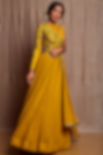 Yellow Embroidered Flared Skirt Set by Rishi & Soujit