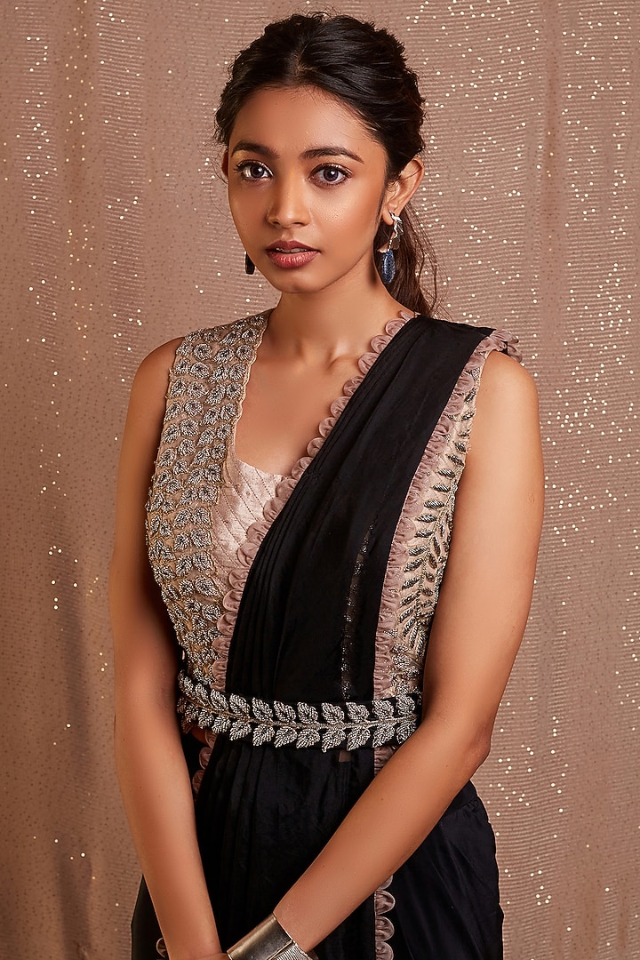 Black & Grey Embroidered Diffusion Skirt Set by Rishi & Soujit at Pernia's Pop Up Shop