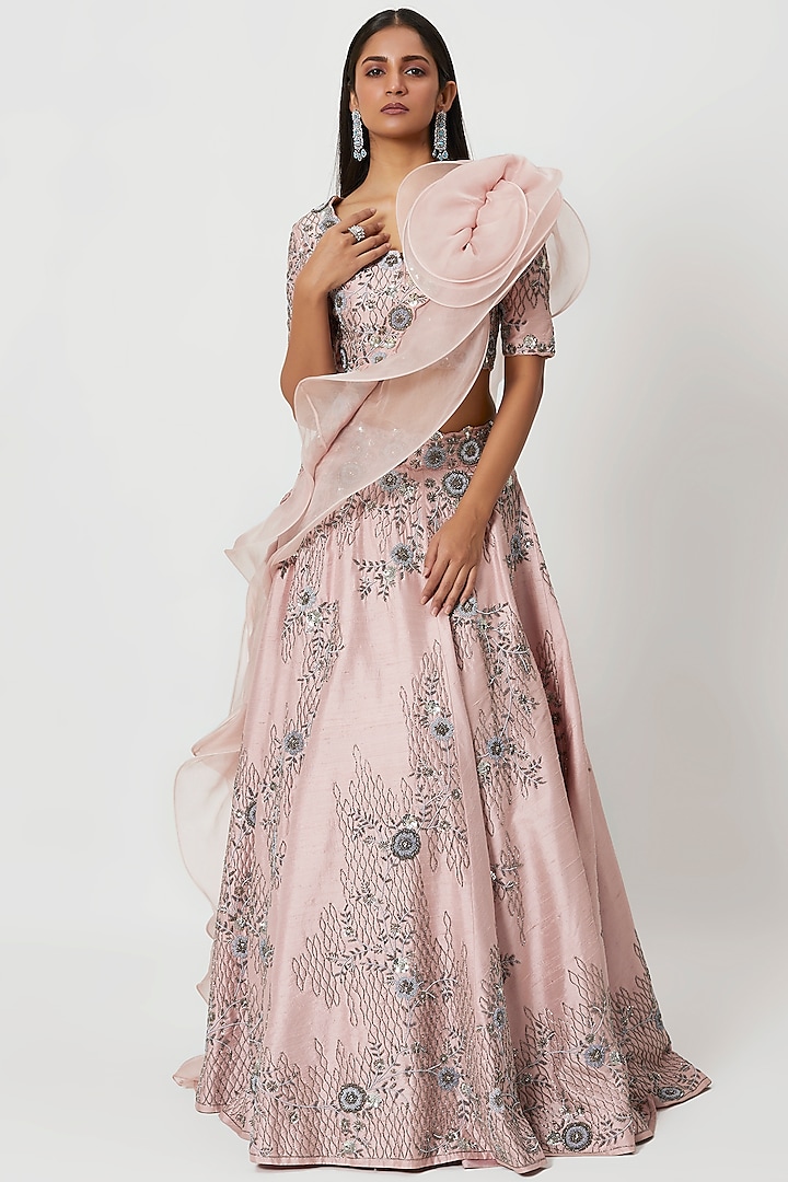 Pink Embroidered Wedding Lehenga Set by Rishi & Soujit at Pernia's Pop Up Shop