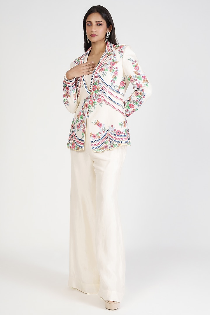 White Silk Thread Embroidered Blazer Set by Rishi & Soujit