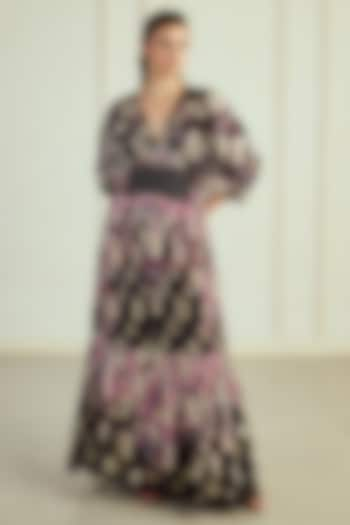 Black & Magenta Viscose Georgette Jacquard Printed Kaftan by Roseroom by Isha Jajodia at Pernia's Pop Up Shop