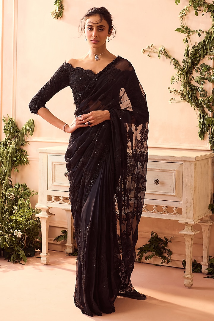 Black Silk Organza Lace Applique Saree Set by Roseroom by Isha Jajodia at Pernia's Pop Up Shop