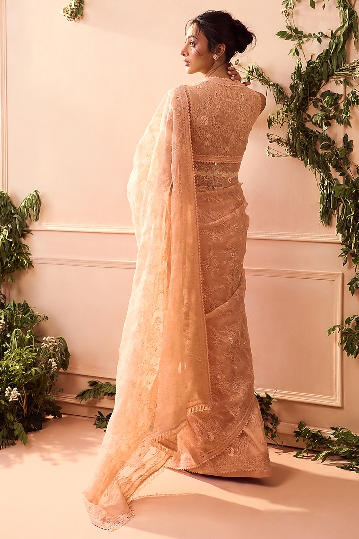 Peach Silk Organza Lace Reception Saree Set by Roseroom by Isha Jajodia at Pernia's Pop Up Shop
