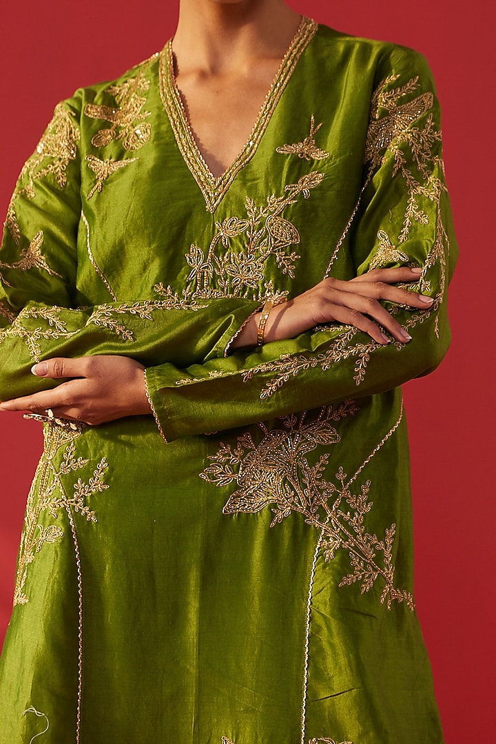Olive Green Chanderi Embroidered Kurta Set by Rasasvada at Pernia's Pop Up Shop