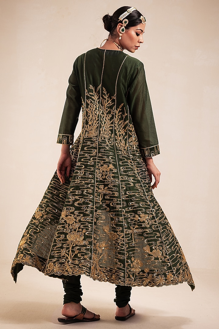 Green Chanderi Gold Hand & Machine Embroidered Kurta Set by Rasasvada at Pernia's Pop Up Shop