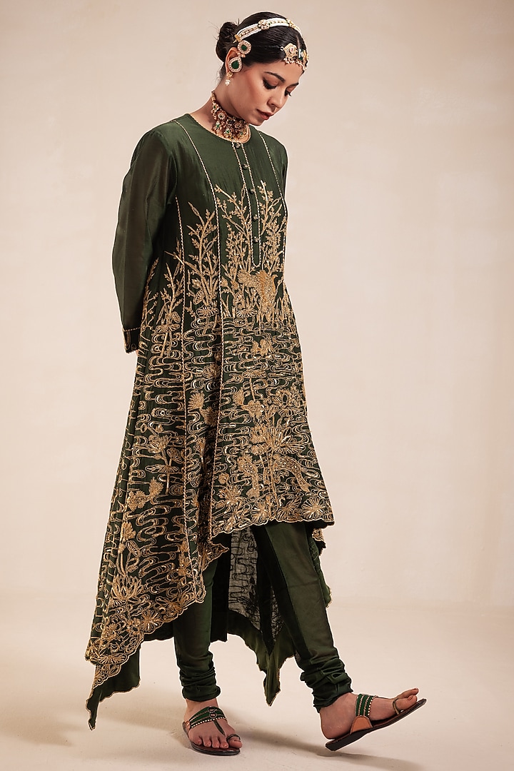 Green Chanderi Gold Hand & Machine Embroidered Kurta Set by Rasasvada at Pernia's Pop Up Shop