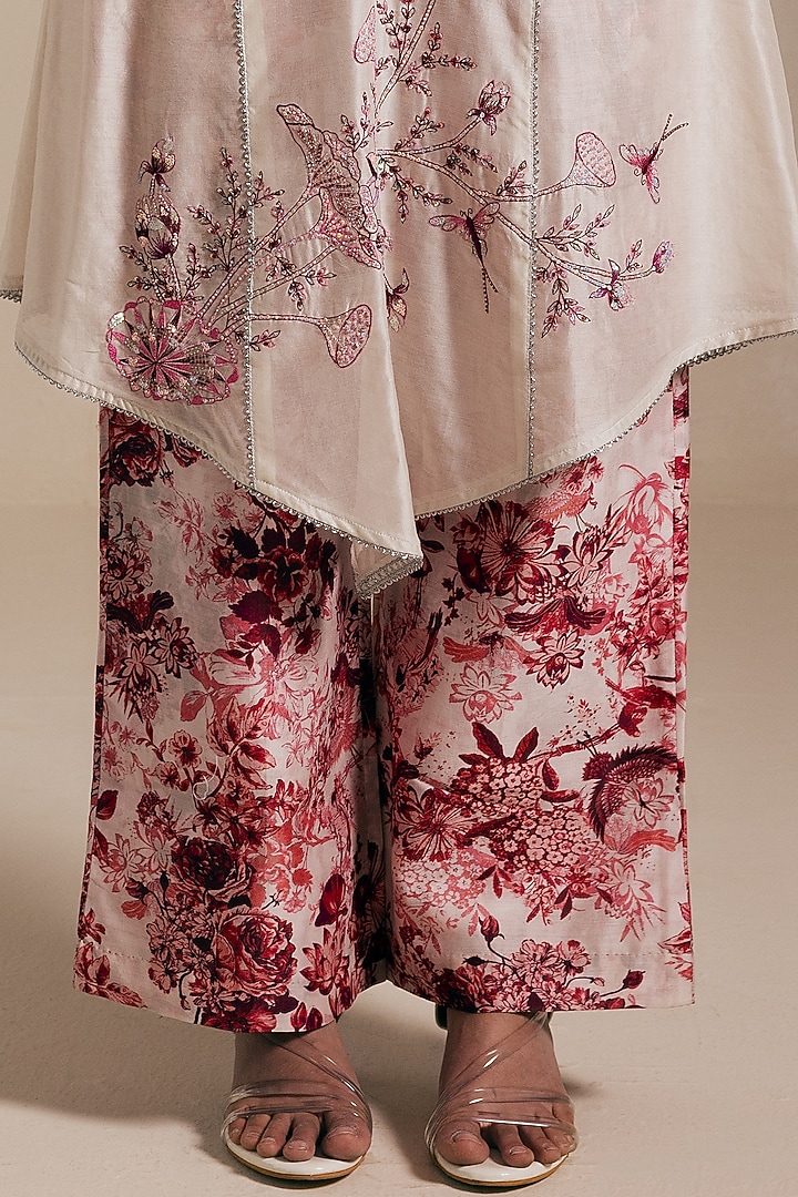 Ivory & Pink Chanderi Embroidered Structured Kurta Set by Rasasvada at Pernia's Pop Up Shop