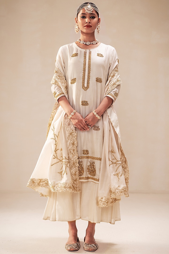 Ivory Chanderi Gold Embroidered Kurta Set by Rasasvada at Pernia's Pop Up Shop