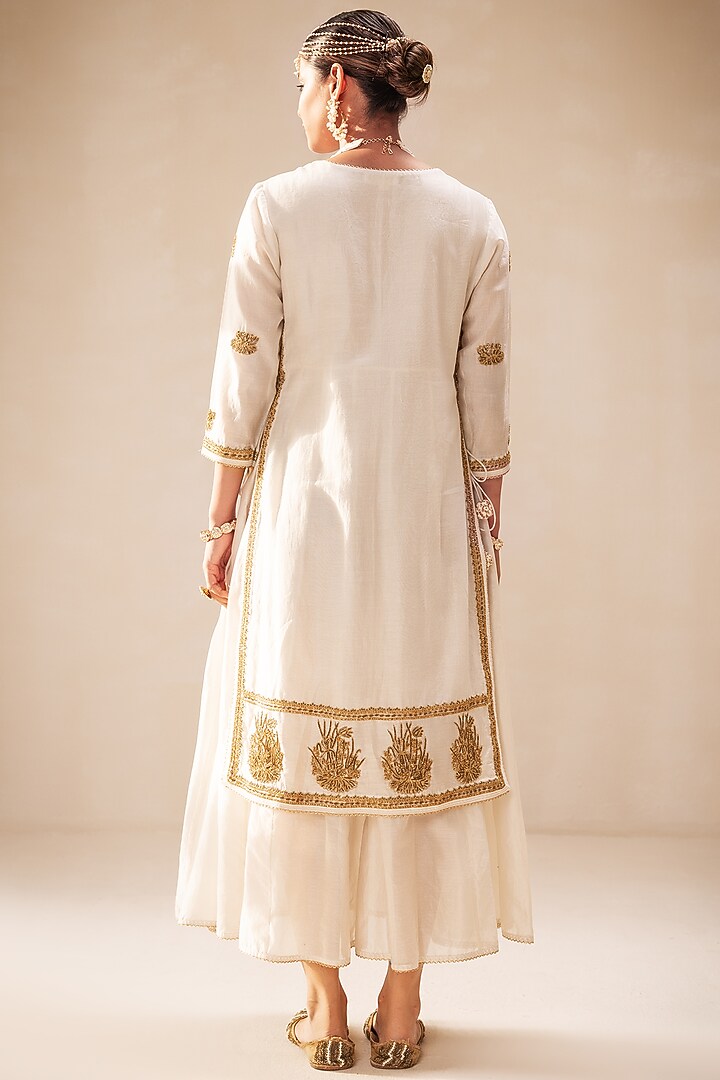 Ivory Chanderi Gold Embroidered Kurta Set by Rasasvada at Pernia's Pop Up Shop