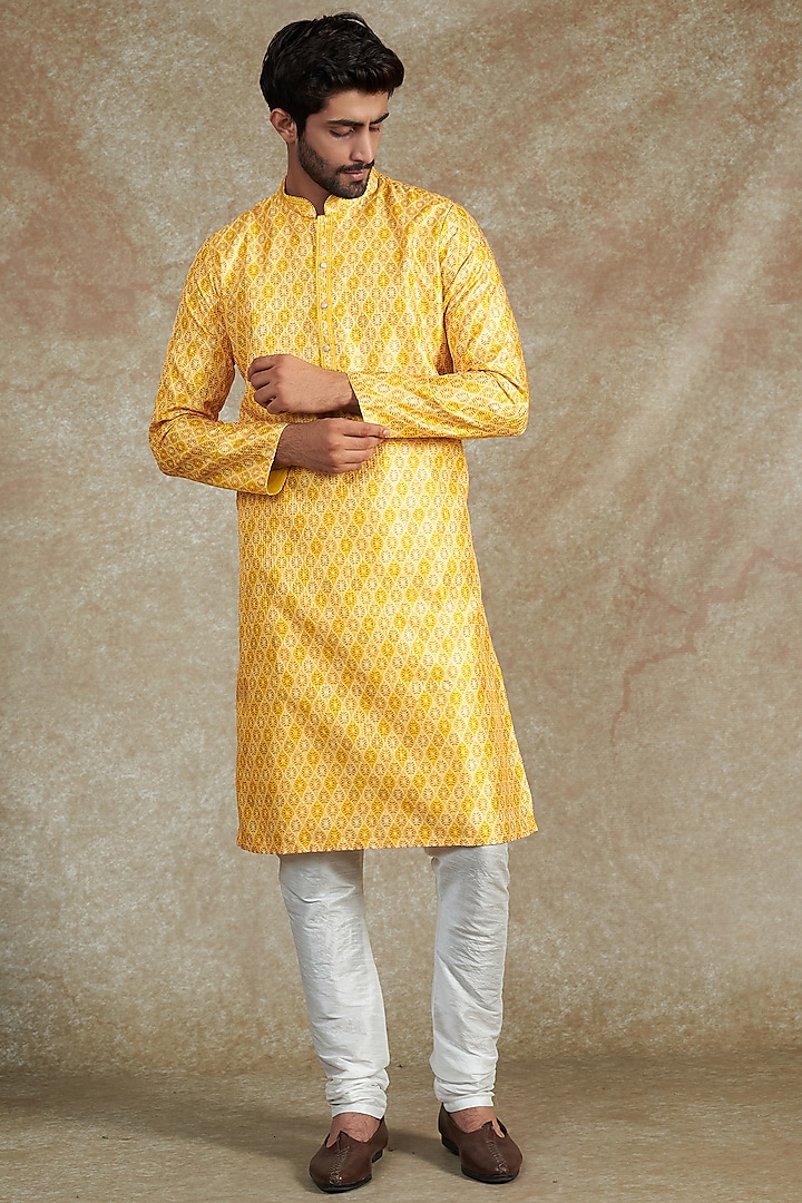 Yellow Cotton Silk Printed Kurta Set by RNG Safawala Men